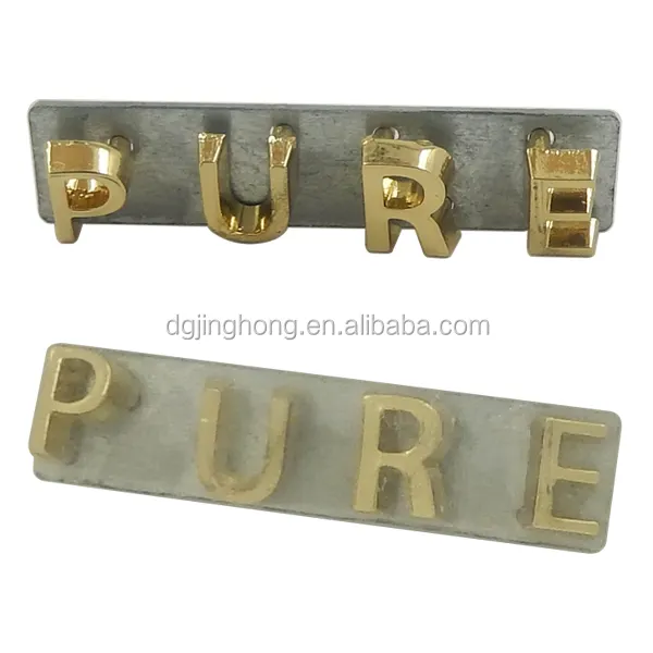 Etiqueta de Metal del logotipo de la letra del alfabeto personalizada para el bolso