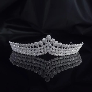 Tiara personalizada con diamantes de imitación y corona, material de corona y puente, venta al por mayor, 2019 - Product Image 1