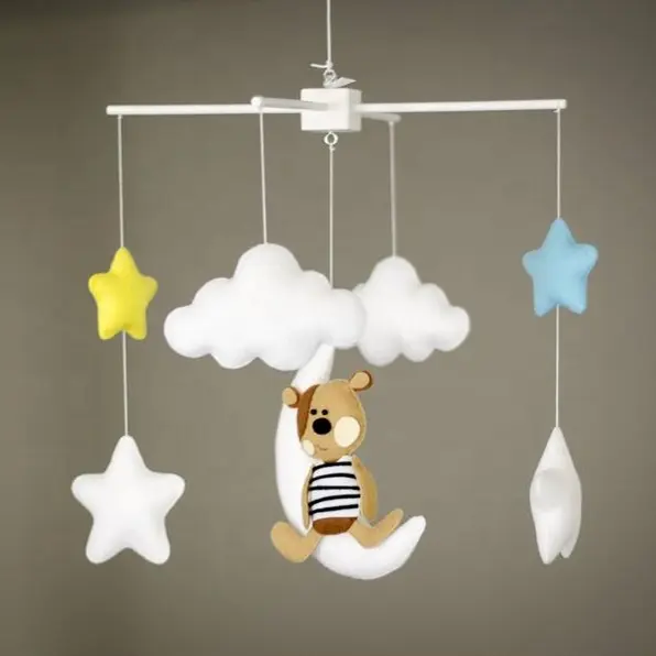 Nuovo Design Feltro Del Bambino Mobile con la Nube, Stelle, la Luna, e Orso Culla Decor