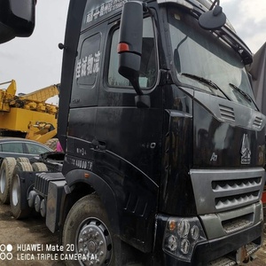 Heavy 420hp Used Black Howo A7 <b>Tractor</b> Head Truck for Sale - Product Image 4