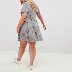 New Hot Floral Stampa A Quadretti Curva Pulsante Attraverso Vestito Estivo Mini Vestito Casual per le <span class=keywords><strong>Donne</strong></span> <span class=keywords><strong>Grasse</strong></span> - Product Image 2