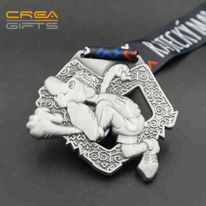 工厂中国工厂批发金锌合金马拉松运动奖牌最好的质量空白定制3d金属奖牌 - Product Image 5