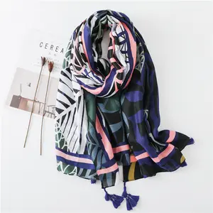 Wholesale New Design Women Winter Autumn Fashion Floral Printed Tassels Scarf