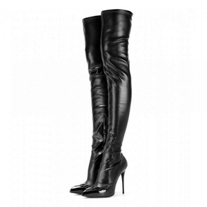 Botas largas negras