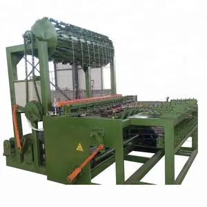 Automatic metal wire mesh weaving machine