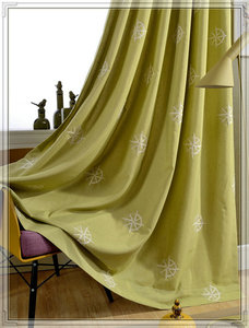 Rideau à lame vert à la broderie rideaux et voilages - Product Image 2