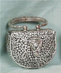 Vintage decorativo latón y cobre tarde monedero bolsos con Veet Interior - Product Image 1