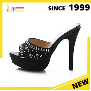 El último diseño <span class=keywords><strong>de</strong></span> <span class=keywords><strong>aguja</strong></span> negro women shoes tacones altos <span class=keywords><strong>zapatos</strong></span> <span class=keywords><strong>de</strong></span> las señoras del verano zapatillas sandalias - Product Image 2