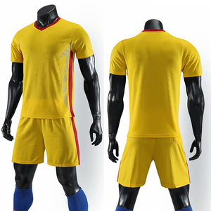 100% Polyester Virgin top quality green training shirt - Product Image 3