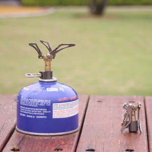 Réchaud de <span class=keywords><strong>camping</strong></span> portable pliable en acier de 3000 W, <span class=keywords><strong>mini</strong></span> <span class=keywords><strong>four</strong></span> <span class=keywords><strong>à</strong></span> <span class=keywords><strong>gaz</strong></span> de survie en plein air, brûleur de cuisine de poche de 45 g <span class=keywords><strong>pour</strong></span> pique-nique - Product Image 3