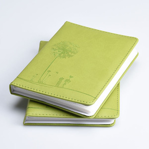<span class=keywords><strong>Couverture</strong></span> d'album <span class=keywords><strong>photo</strong></span> en cuir PU 4*6 pouces personnalisée avec logo en relief de haute qualité - Product Image 2