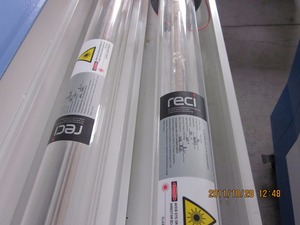 Alta calidad 10000 horas 80 w 100 w 130 w reci tubo láser de co2 para <span class=keywords><strong>el</strong></span> grabado láser y de corte por láser máquina - Product Image 3