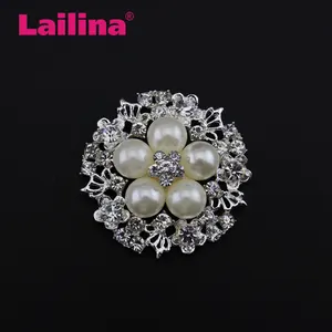 Groß Bekleidungs Zubehör 42mm Strass Faux Perle Blume Form Verzierungen Taste Flatback Perle Taste für Braut Kleid