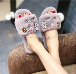 Ensemble sexy pour femme : pantoufles Auger, sandales à fleurs et perles, sandales imprimées mignonnes, tongs roses, sandales en fourrure véritable et moelleuse pour femme - Product Image 4