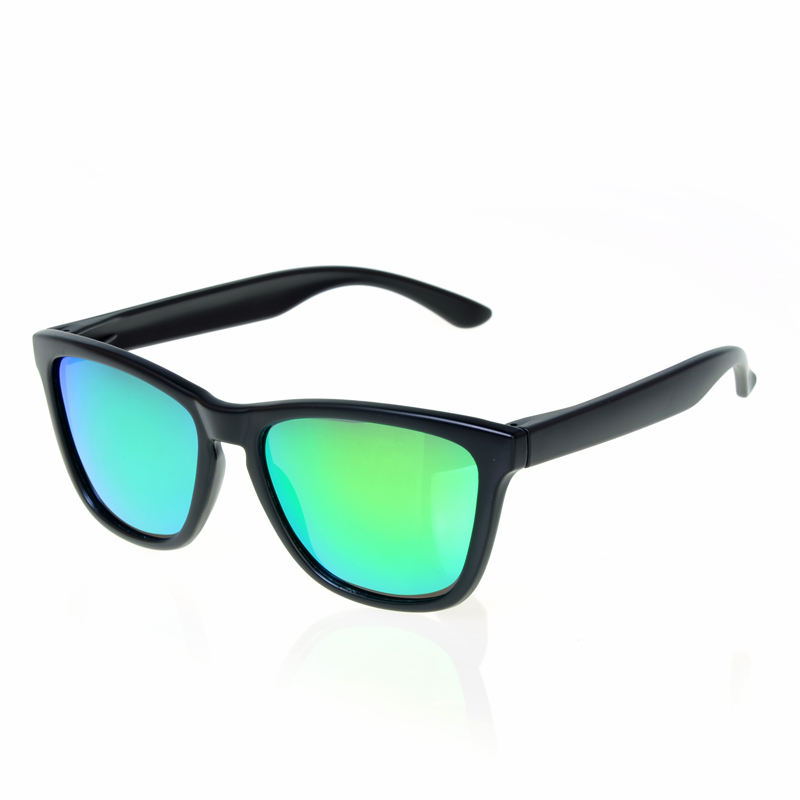 สีเขียว