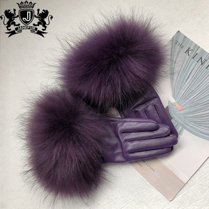 <span class=keywords><strong>Gants</strong></span> en cuir en gros d'usine avec bordure en fourrure de raton laveur, <span class=keywords><strong>gants</strong></span> en cuir pour <span class=keywords><strong>femme</strong></span> avec garniture en fourrure - Product Image 2