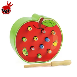 Bambino Giocattoli di Legno 3D Di Puzzle Prima Infanzia Giocattoli Educativi di Cattura A Vite Senza Fine di Colore Gioco Cognitivo Magnetico Fragola Mela Giocattolo