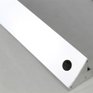 Vente flash : étagère murale flottante en <span class=keywords><strong>verre</strong></span> avec éclairage <span class=keywords><strong>LED</strong></span> moderne, 600/900/1200 mm, avec driver - Product Image 1
