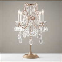Lampe de bureau en cristal de luxe lampe de table en cristal de côté de lit de villa de base en métal vintage pour l'hôtel