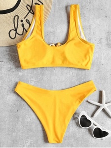 KY Venta al por mayor de amarillo brillante para dama joven con cordones acolchado Bikini Set Fitness traje de baño ropa de playa - Product Image 6