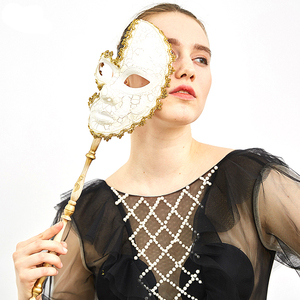 <span class=keywords><strong>Masque</strong></span> de carnaval <span class=keywords><strong>pour</strong></span> femmes, <span class=keywords><strong>masque</strong></span> de fête de mariage, <span class=keywords><strong>masque</strong></span> de mascarade, <span class=keywords><strong>masque</strong></span> complet en plastique blanc, écologique, réutilisable, sur un bâton - Product Image 2