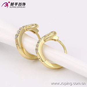 Piccoli <span class=keywords><strong>Orecchini</strong></span> a Cerchio Mini in Oro Placcato 14k con Zirconi per Bambine, Prezzo all'Ingrosso di <span class=keywords><strong>Orecchini</strong></span> in Oro per Bambini - Product Image 4