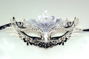 Embarcaciones de lujo de diamantes decoración del metal máscara de la mascarada - Product Image 2