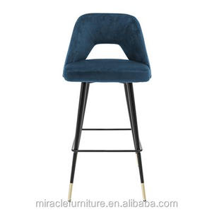 Tabouret de bar en <span class=keywords><strong>velours</strong></span> avec base dorée et design scarabée - Product Image 2