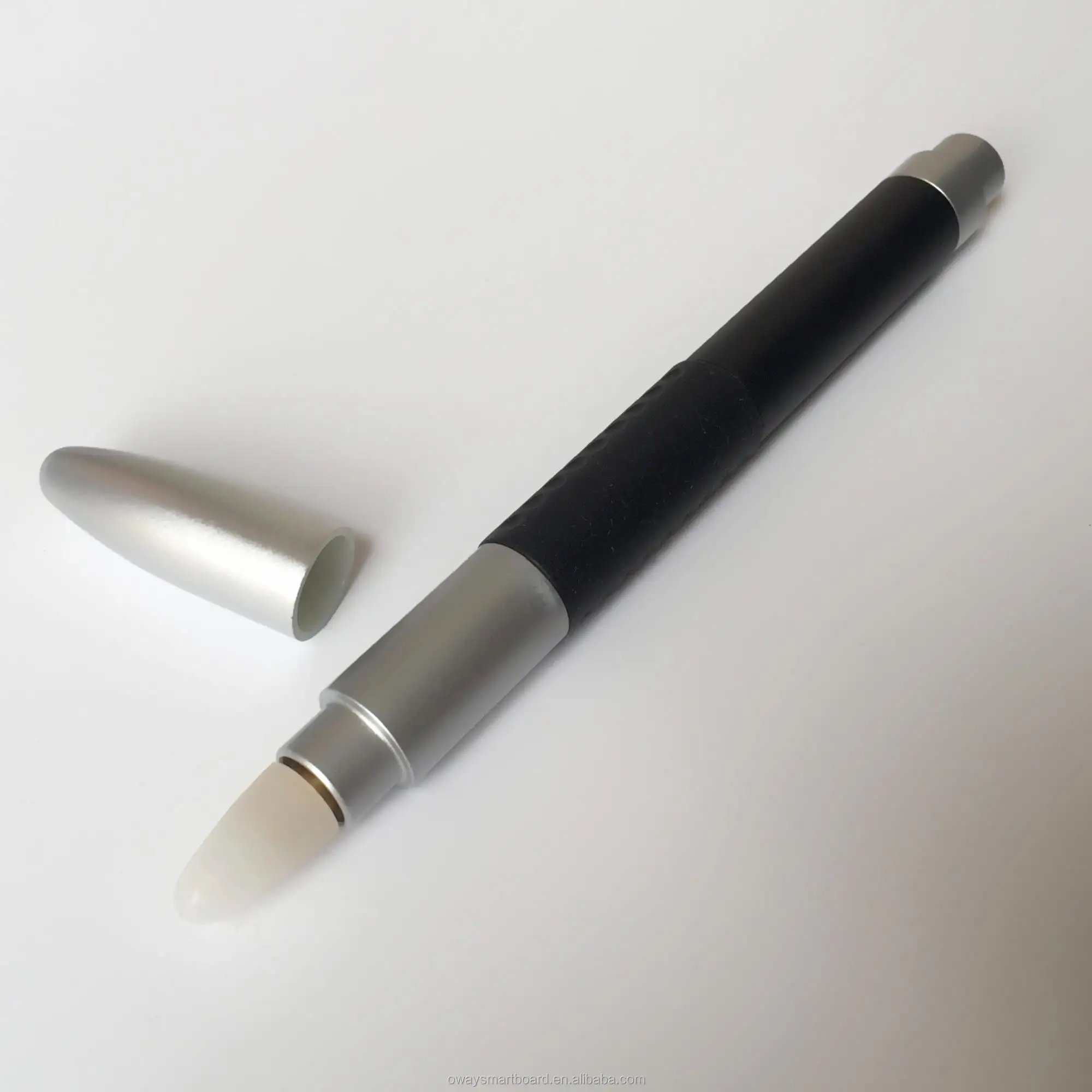Penna a infrarossi a lunghezza d'onda 940nm per lavagna interattiva con penna IR personalizzata OEM per smart board, luce, lunga durata e-pen
