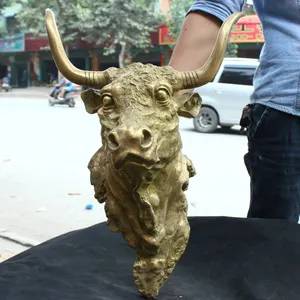 Lebensgroße Stierkopf skulptur aus Bronze