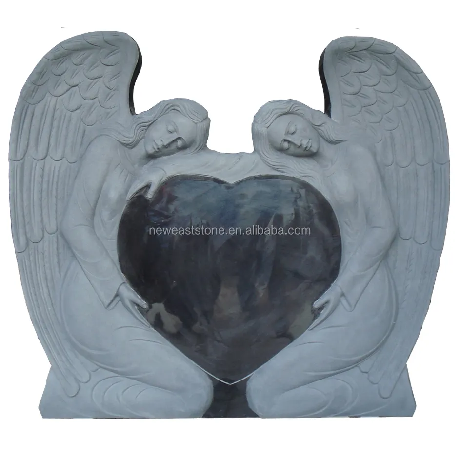 천사 심장 모양의 에칭 주stone 돌 기념물 묘비
