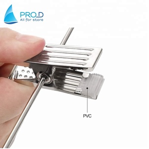 Lot de 50 cintres en <span class=keywords><strong>velours</strong></span> noir floqué Offre Spéciale bon marché avec clip vente en gros - Product Image 3