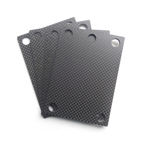 Directement usine <span class=keywords><strong>moins</strong></span> <span class=keywords><strong>cher</strong></span> prix personnalisé Cnc <span class=keywords><strong>fournisseur</strong></span> de Fiber de carbone 1mm-6mm épaisseur plaque de carbone légère - Product Image 4