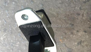 Ricambi <span class=keywords><strong>Auto</strong></span>, Fermaporta Posteriore per Suzuki New Vitara OEM 81810-77J00 - Product Image 3