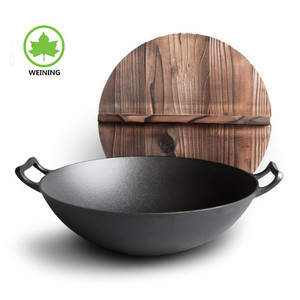 Wok chinois en fonte de grande taille de 31cm à double poignée avec revêtement en <span class=keywords><strong>bois</strong></span> pour cuisiner en plein air - Product Image 6