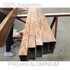 6063 T5 Houten Graan Coating Standaard Maat Aluminium Rechthoekige Holle Sectie Voor Meubels Decoratie