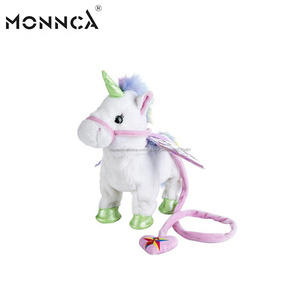Stock venta al por mayor de canto caminar unicornio de juguete de felpa con alas cuerdas - Product Image 1