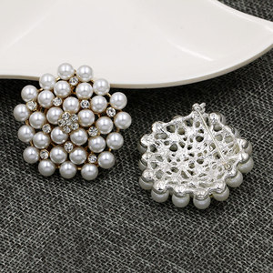Fabriek Directe Groothandel Bruiloft Boeketten Imitatie Parel Bloem Broches In Zilver Of Verguld
