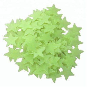 Étoiles vertes en vinyle colorées, lot de, étiquettes décoratives lumineuses en plastique, brillent dans les endroit sombres, autocollants décoratifs, pour le mur - Product Image 6
