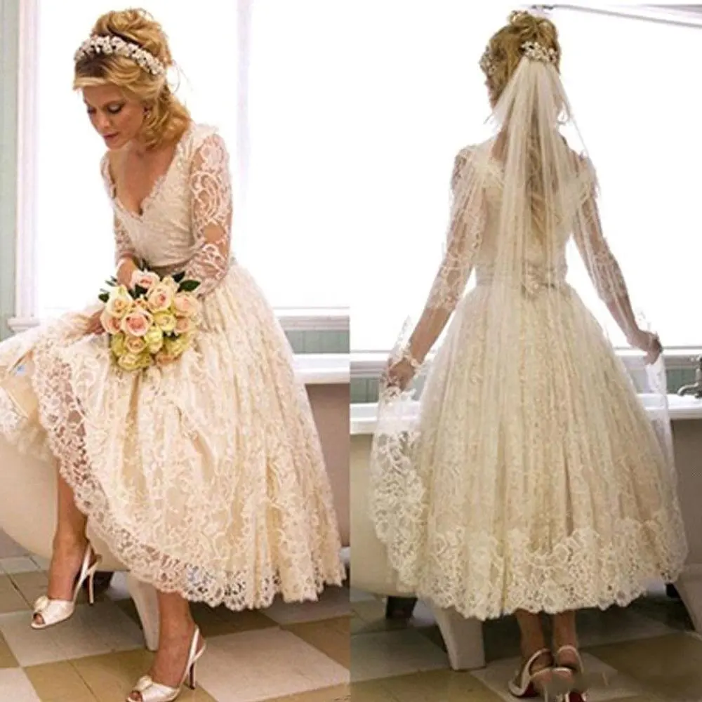 레바논 간단한 긴 소매 레이스 가운 라인 차 길이 패턴 웨딩 드레스