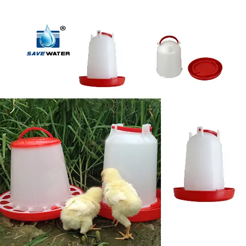 プラスチック製の鳥を飲む鶏の餌箱と鶏の家の家禽農機具のための飲み物