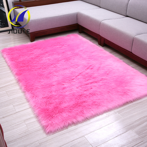 Alfombra de felpa Rosa Faux Fur alfombra para dormitorio - Product Image 2
