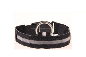 De Nylon reflectante <span class=keywords><strong>Bud</strong></span> Luz de Led recargable Led luminoso para mascotas resplandor en el oscuro <span class=keywords><strong>Collar</strong></span> de perro - Product Image 1