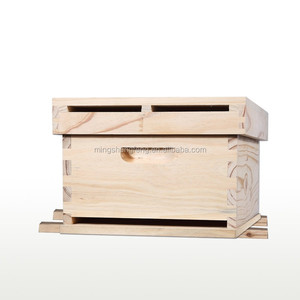 With low price Chinese plastic bee hive or fir wood langstroth bee hive or pine wooden bee hive