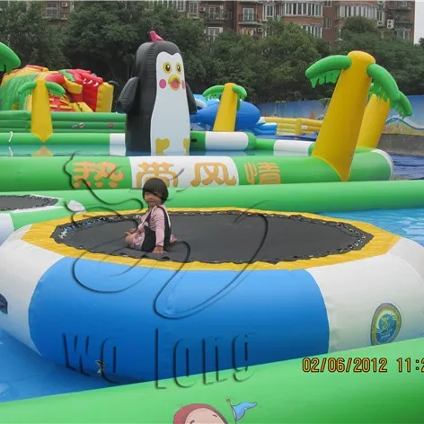 Attrezzatura gonfiabile dei giochi di Sport del parco acquatico dello scivolo del trampolino dello stagno del PVC di dimensione adulta gigante dei giocattoli all'aperto 0.85mm