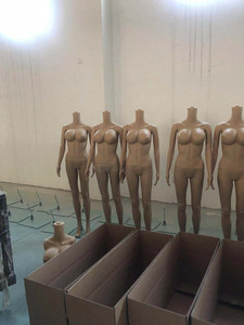 Сексуальный реалистичный полноразмерный женский манекен с большим бюстом для груди и макияжем лица - Product Image 4