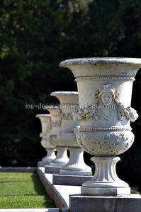 Traditional <strong>Outdoor</strong> <strong>Tall</strong> <strong>Plant</strong> <strong>Pots</strong> - Product Image 3