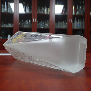 600 ml Glassato Bella Bottiglia Di Vetro di Vino Strano A Forma di Bottiglia di Liquore - Product Image 3
