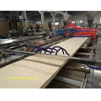 Machine pour fabrication de panneaux de porte, en pvc et plastique composite, ligne de production de profil wpc, 1 pièce