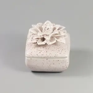 Valentines' Day Gift Handmade Ceramic Jewelry BoxとFlower